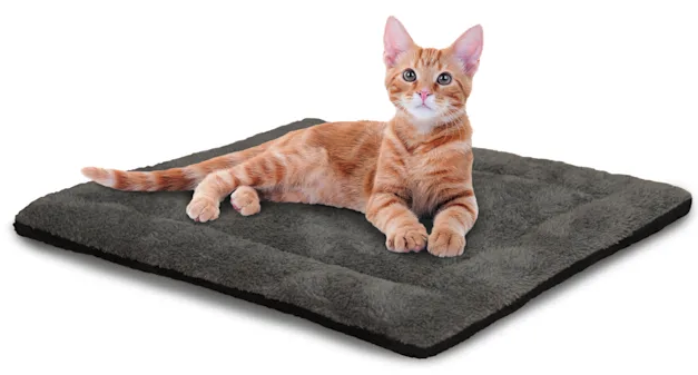 K&H Pet Products Self-Warming Bed